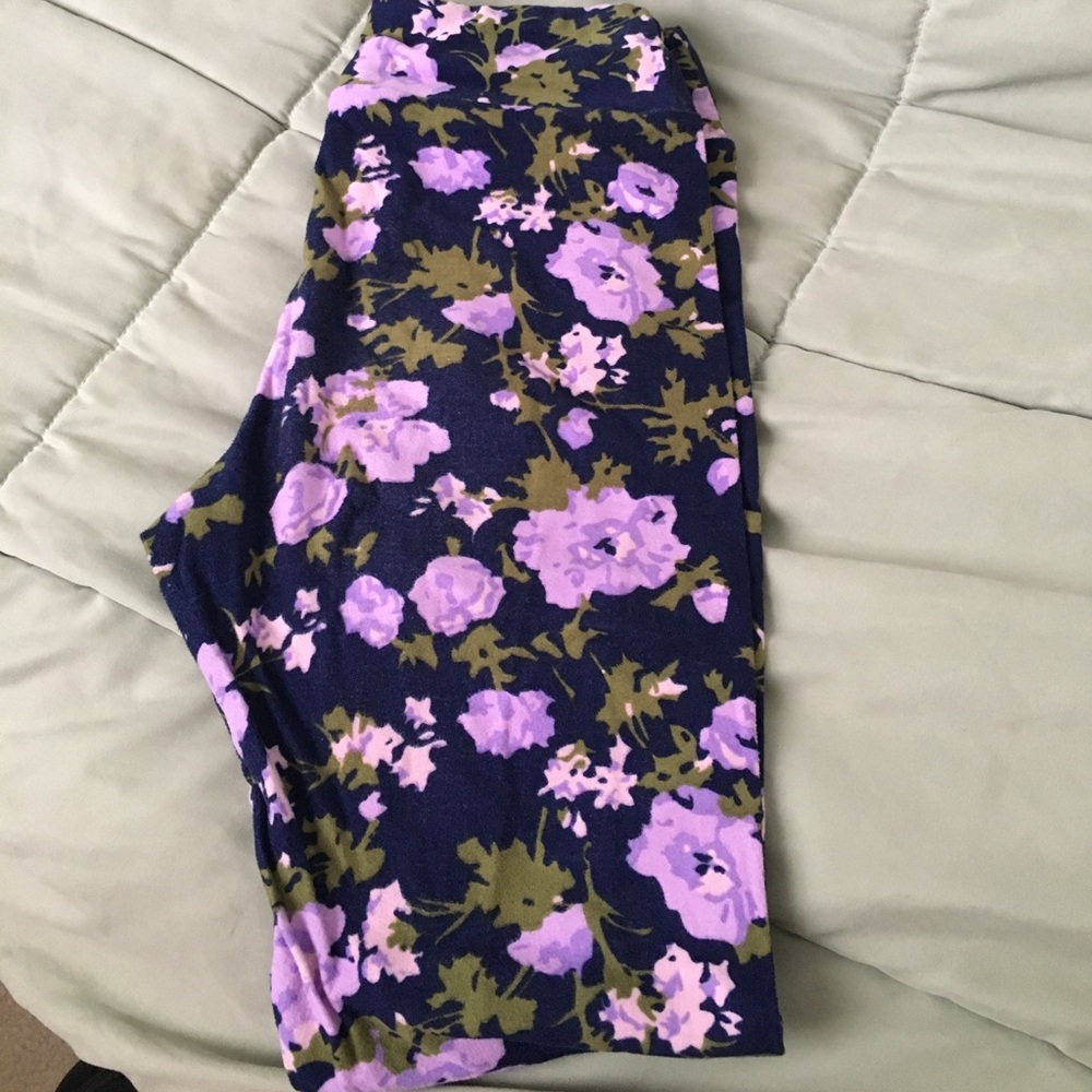 Tween Lularoe Leggings gently used